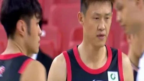 “孔蒂助力转会？基耶萨或告别利物浦，加盟那不勒斯效力”